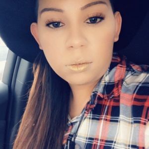 Meet your Posher, Leilani